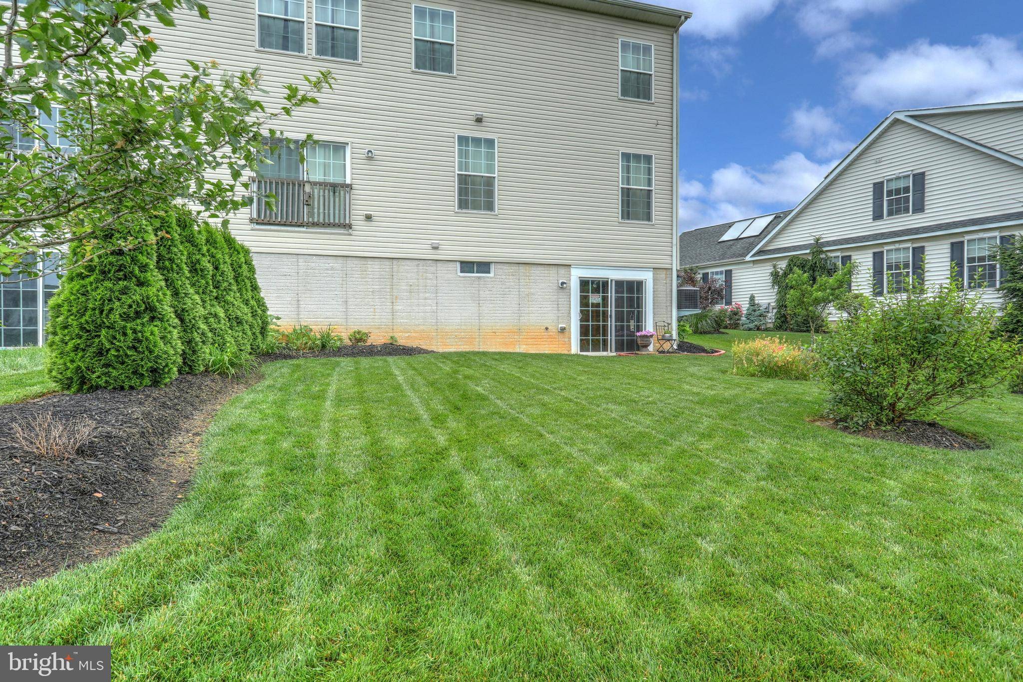 Seven Valleys, PA 17360,824 COUGAR POINTE CIR