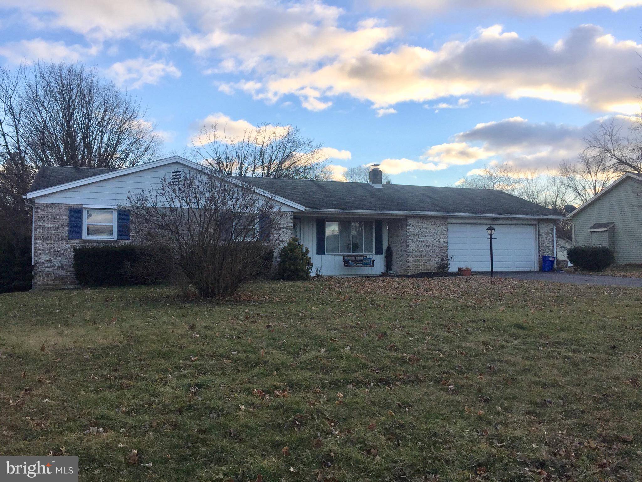 Carlisle, PA 17013,518 THORNWOOD LN