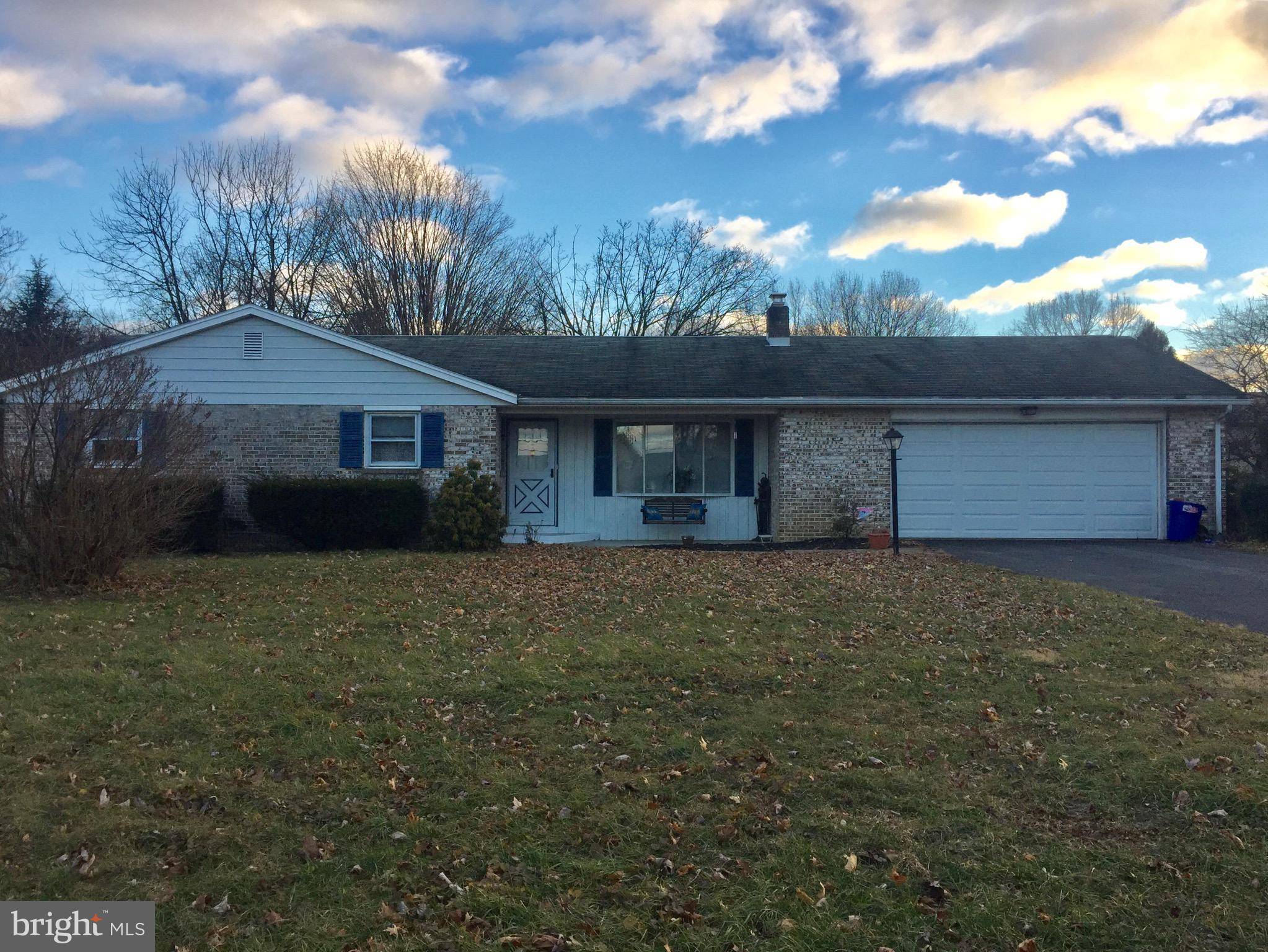 Carlisle, PA 17013,518 THORNWOOD LN