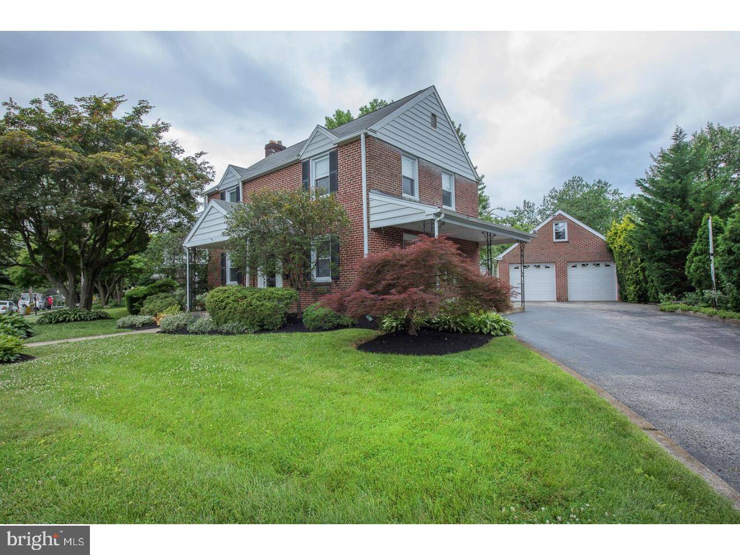 Lower Merion, PA 19083,852 BEECHWOOD DR