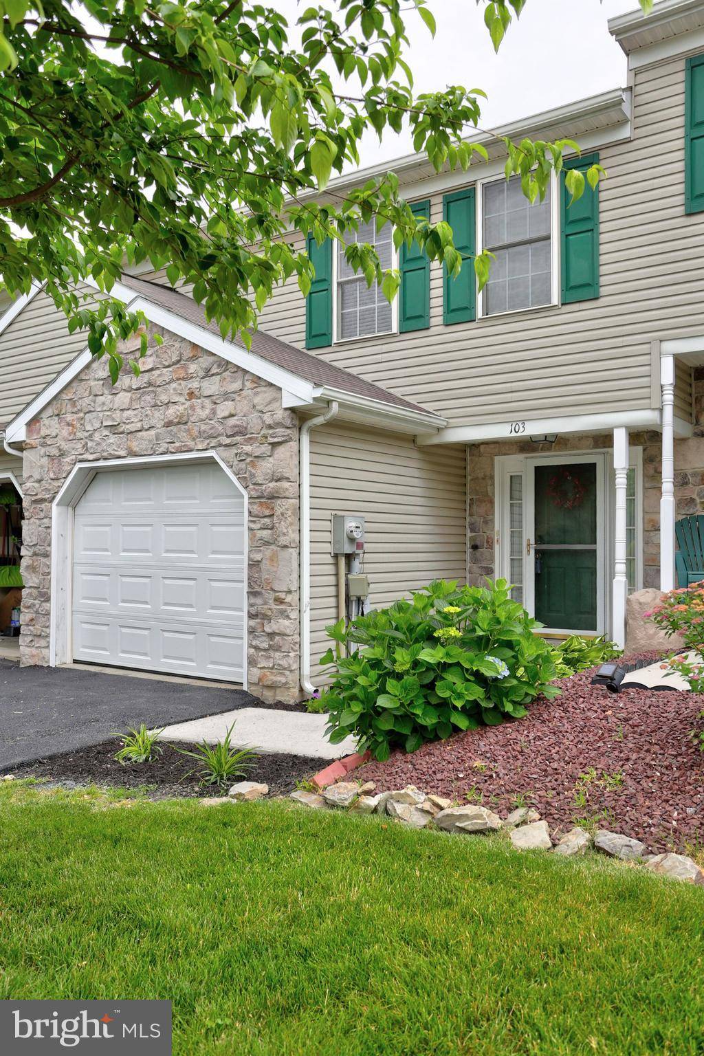 Mountville, PA 17554,103 ACORN LN