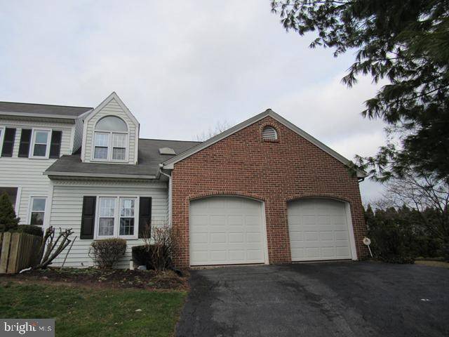 Lancaster, PA 17601,3211 PINEWYN CIR