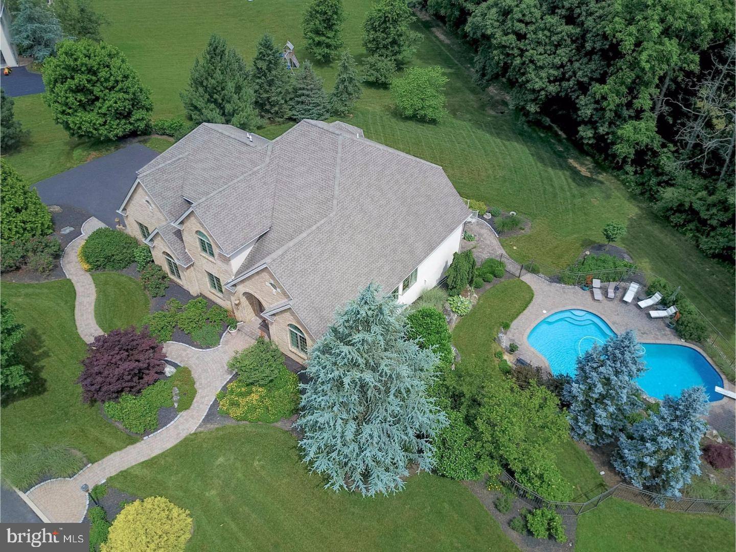 Center Valley, PA 18034,5920 LORI CT