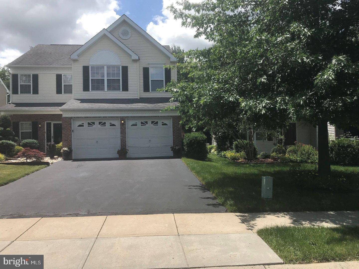 East Windsor Twp, NJ 08520,10 QUARRY CT