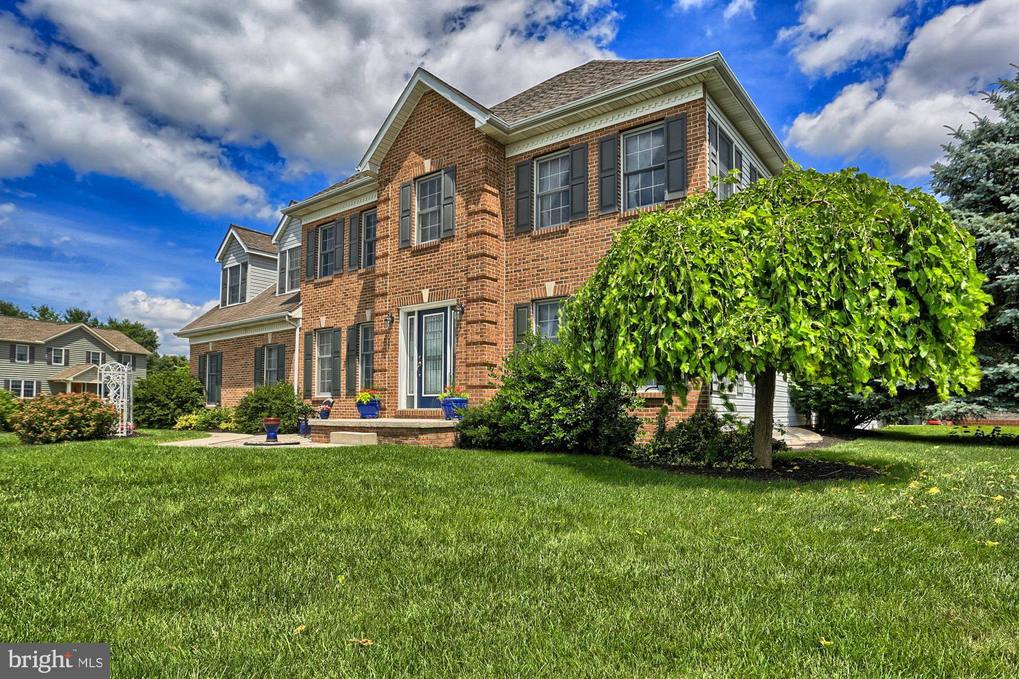 Hanover, PA 17331,401 HEDGEROW CT