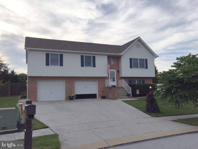 Hanover, PA 17331,121 COMANCHE TRL