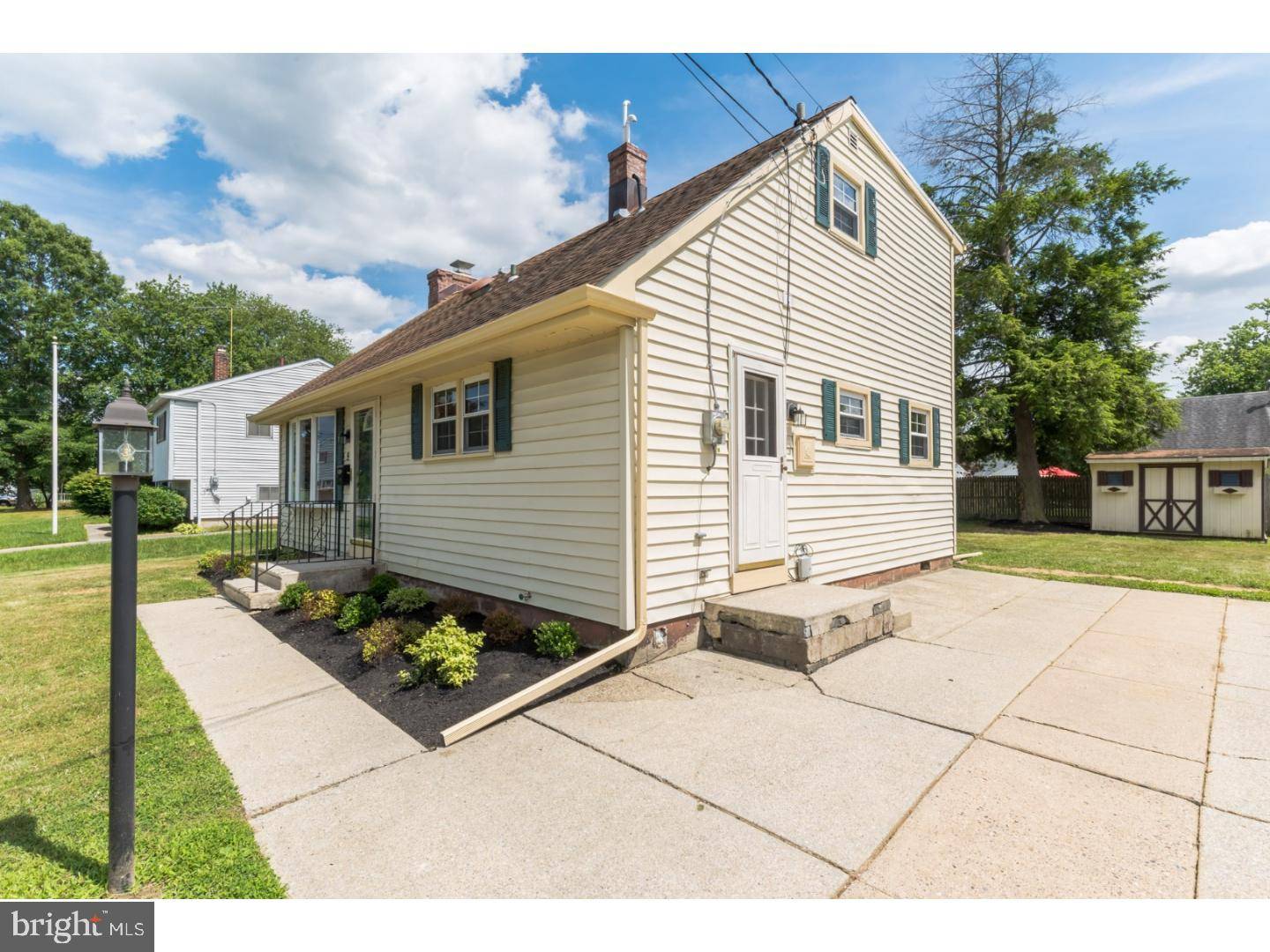 Pennsville, NJ 08070,9 CHARLES PL