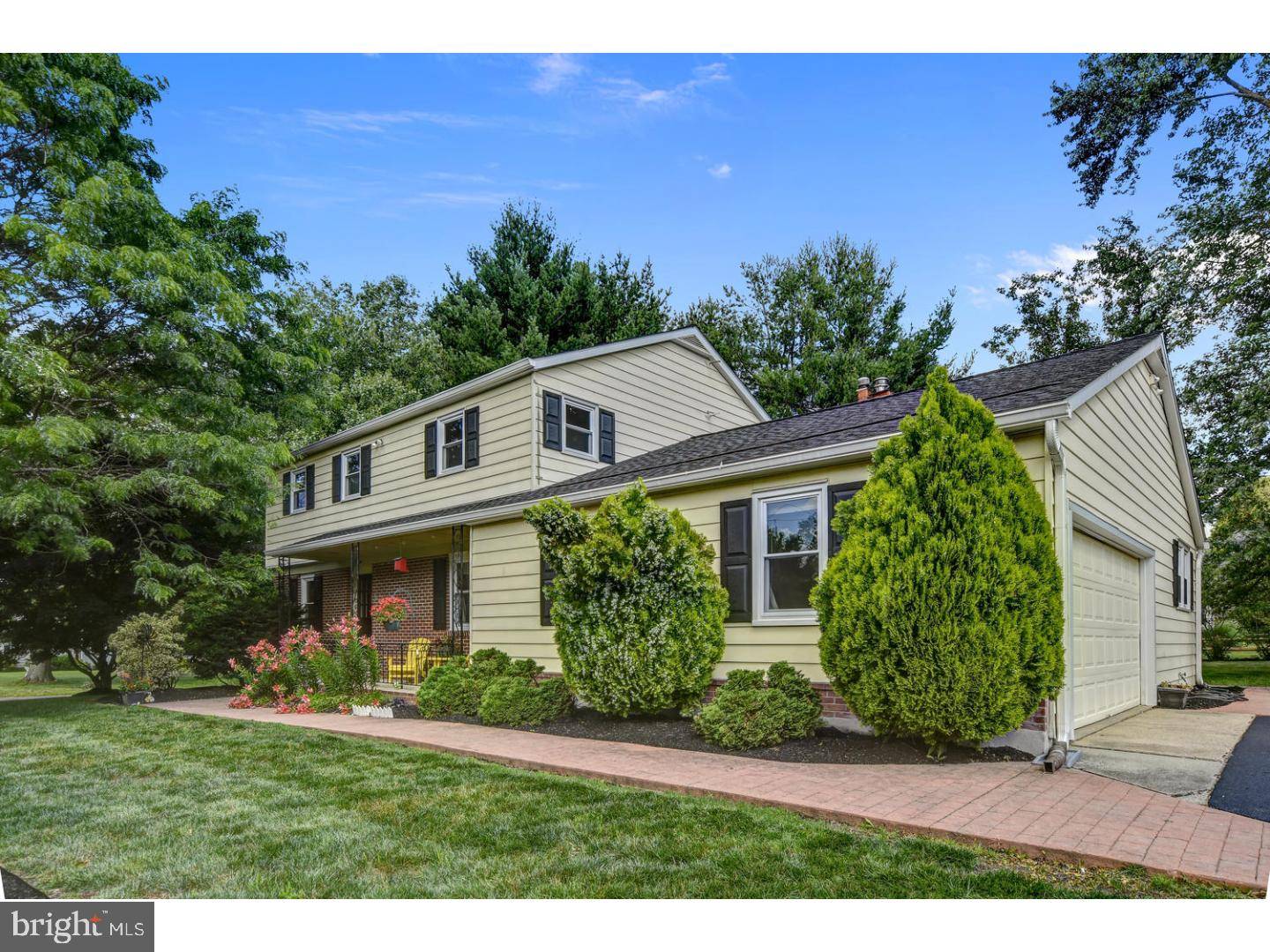 Robbinsville, NJ 08691,8 VAHLSING WAY