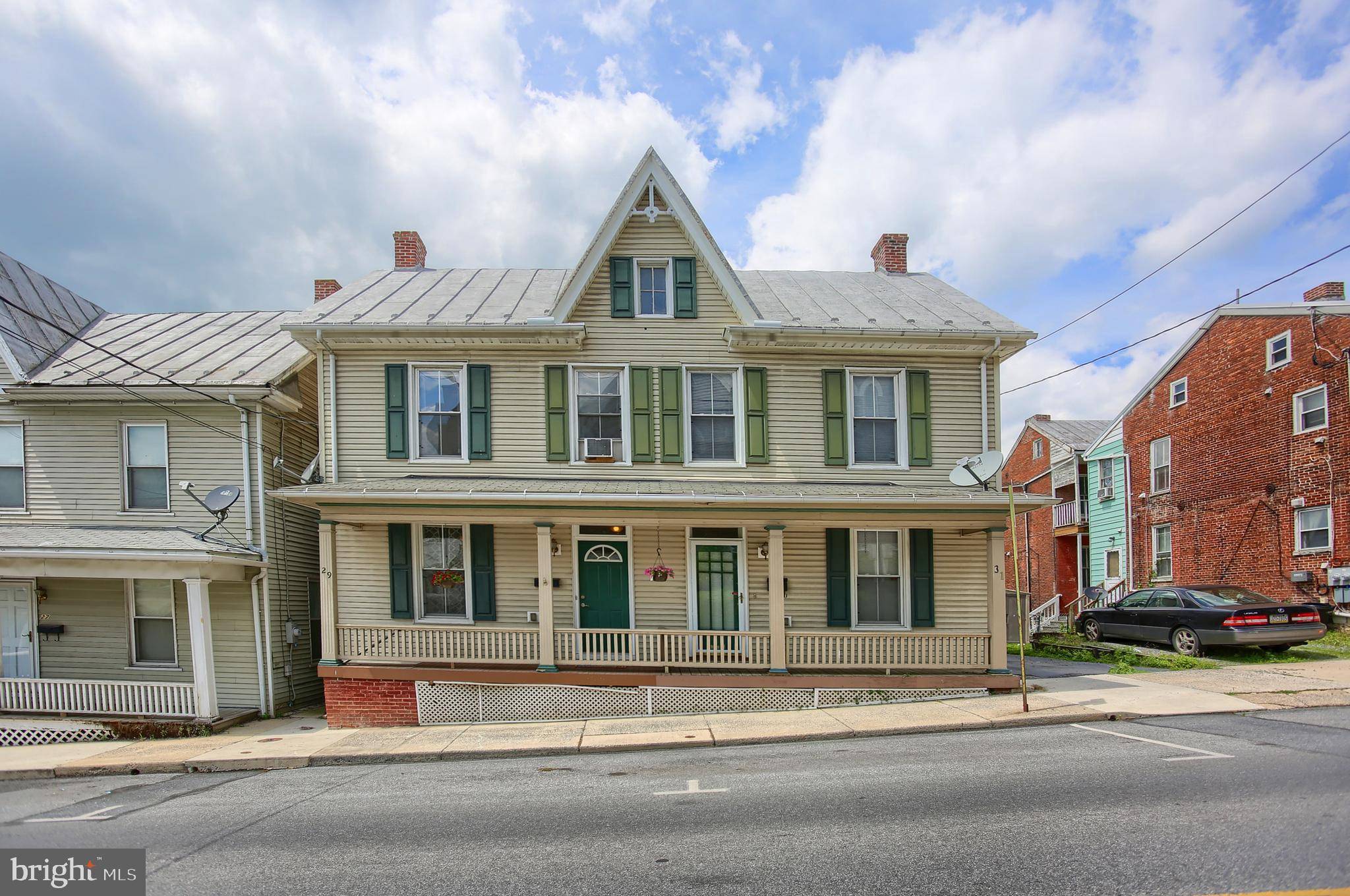 Shippensburg, PA 17257,29 E ORANGE ST