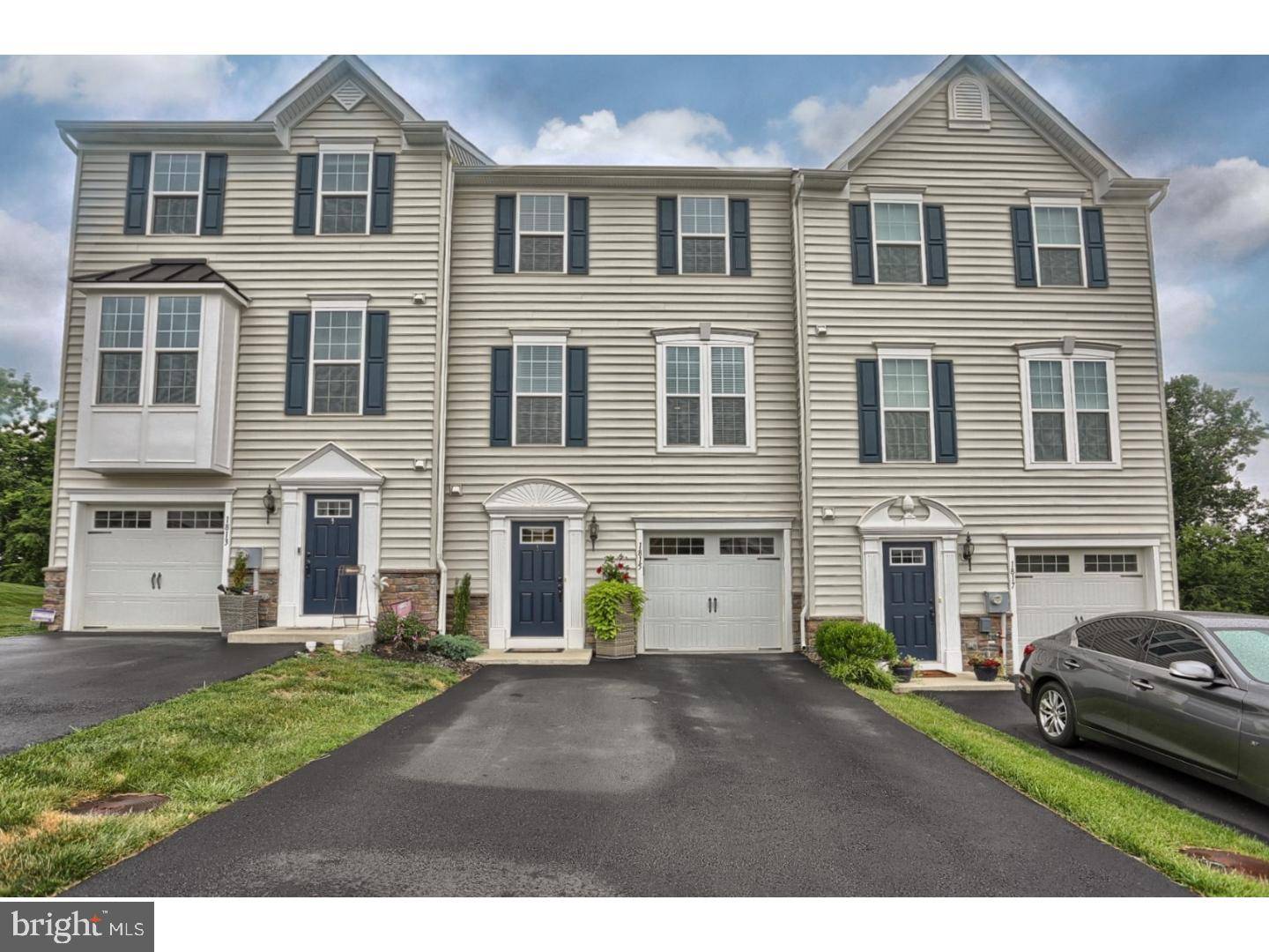 Downingtown, PA 19335,1815 HONEYSUCKLE CT