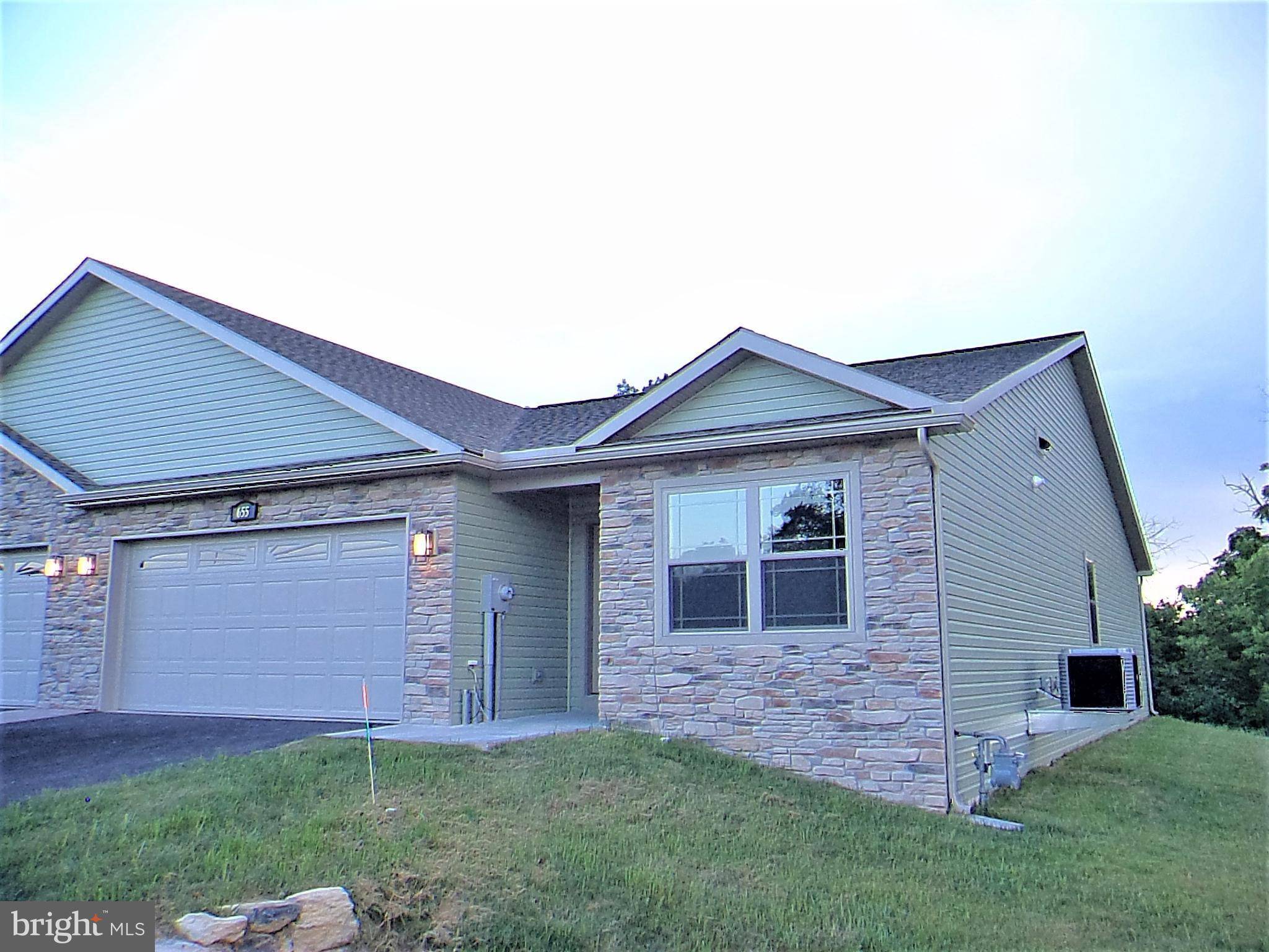 Greencastle, PA 17225,655 SHOOK CT W