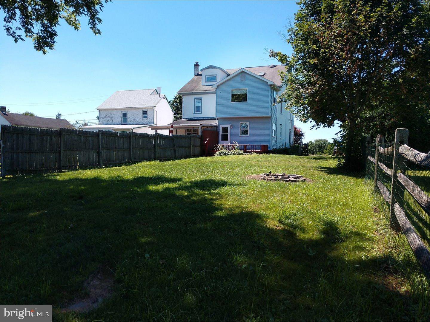 Pennsburg, PA 18073,2537 KUTZTOWN RD