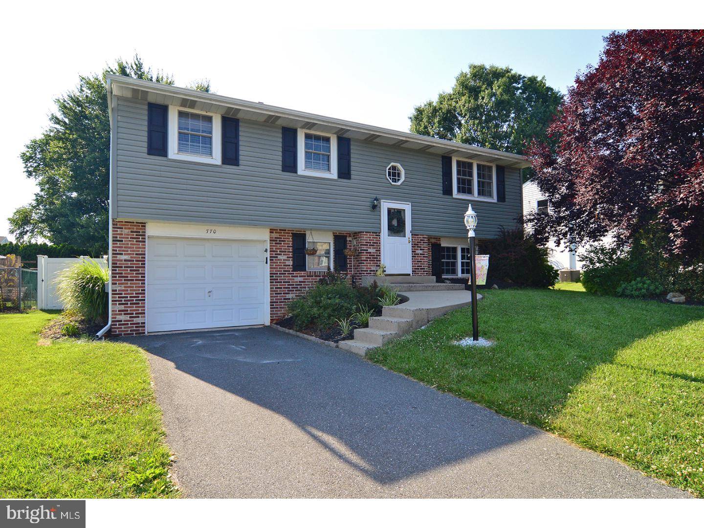 Reading, PA 19606,770 MIMOSA LN