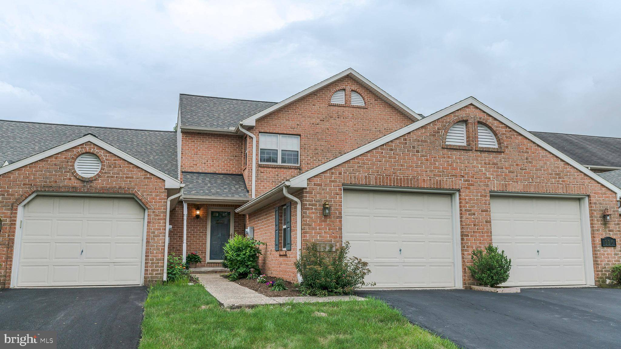 Lancaster, PA 17603,114 LANGLEY SQ