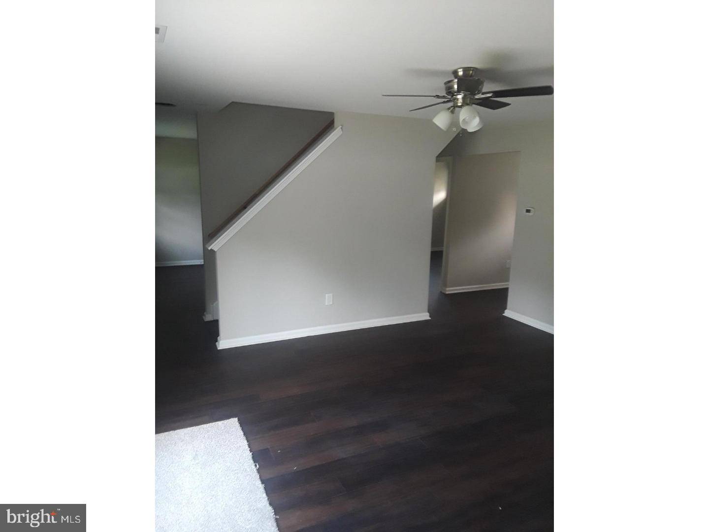 Levittown, PA 19055,22 ROUNDWOOD LN