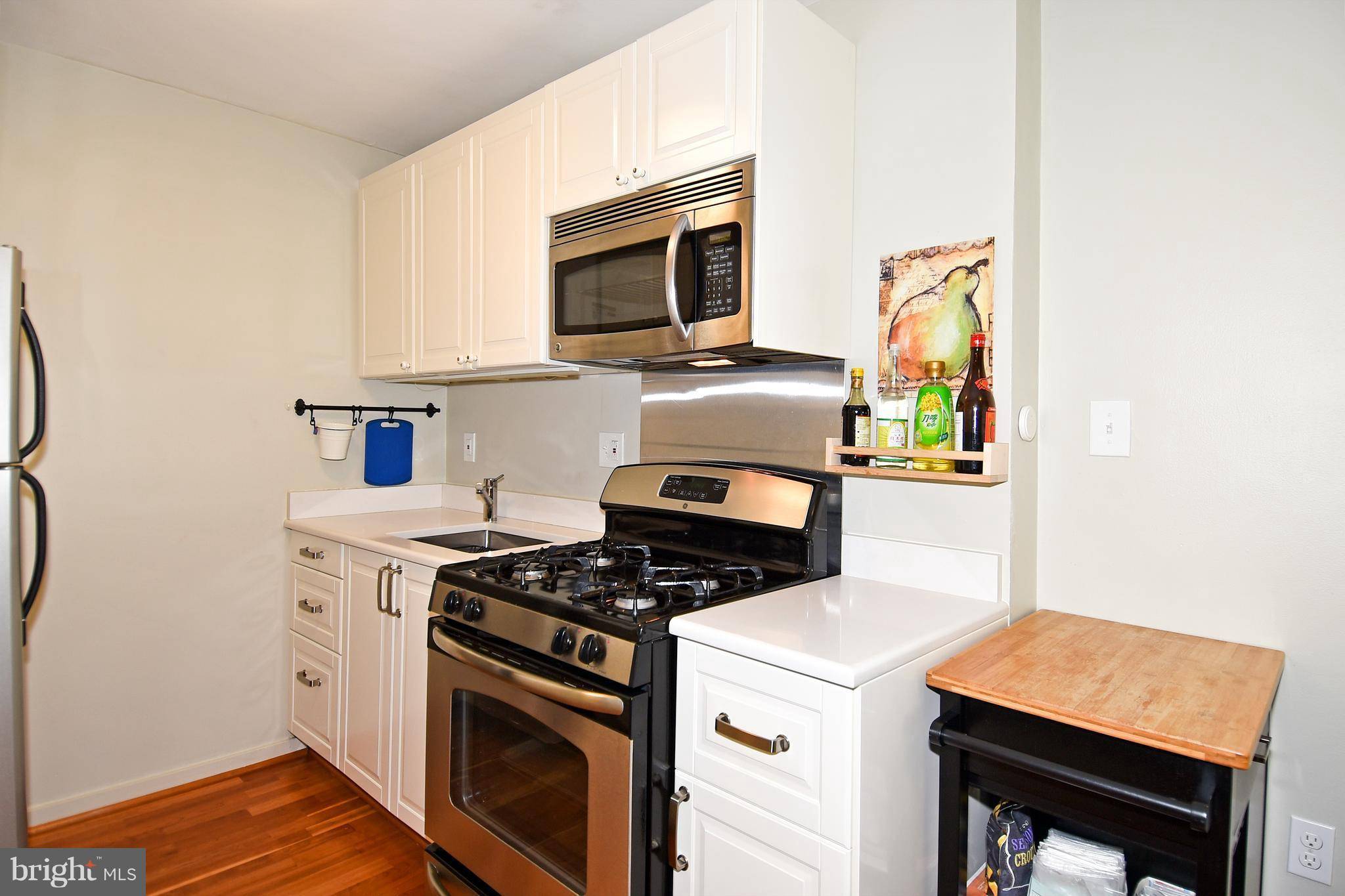 Arlington, VA 22202,1200 ARLINGTON RIDGE RD S #310