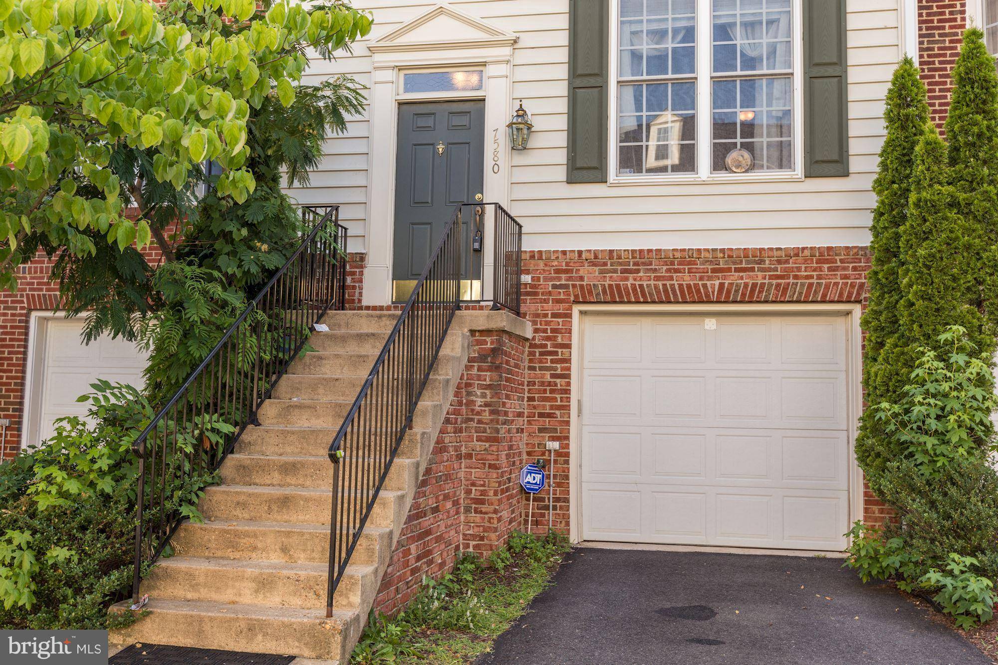 Alexandria, VA 22306,7580 GREAT SWAN CT