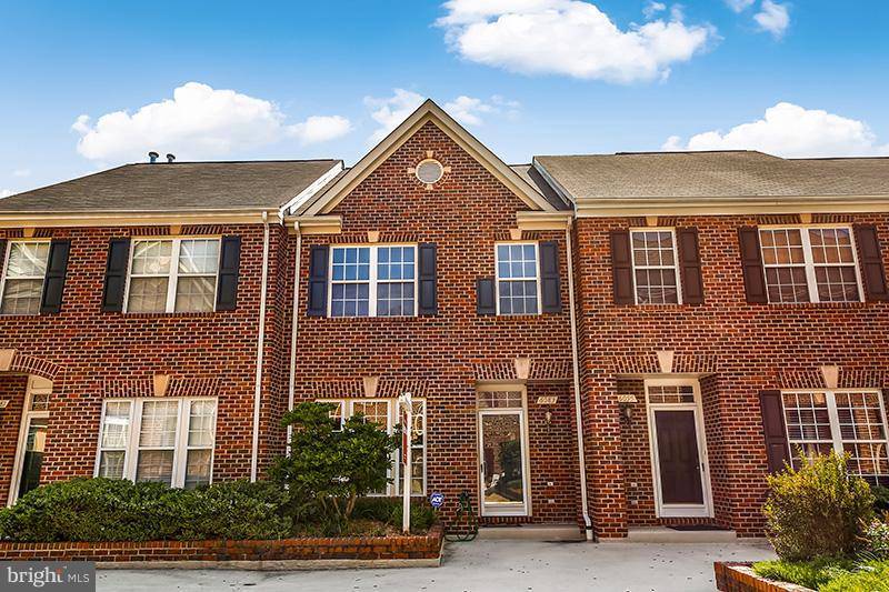 Falls Church, VA 22041,6083 MADISON POINTE CT