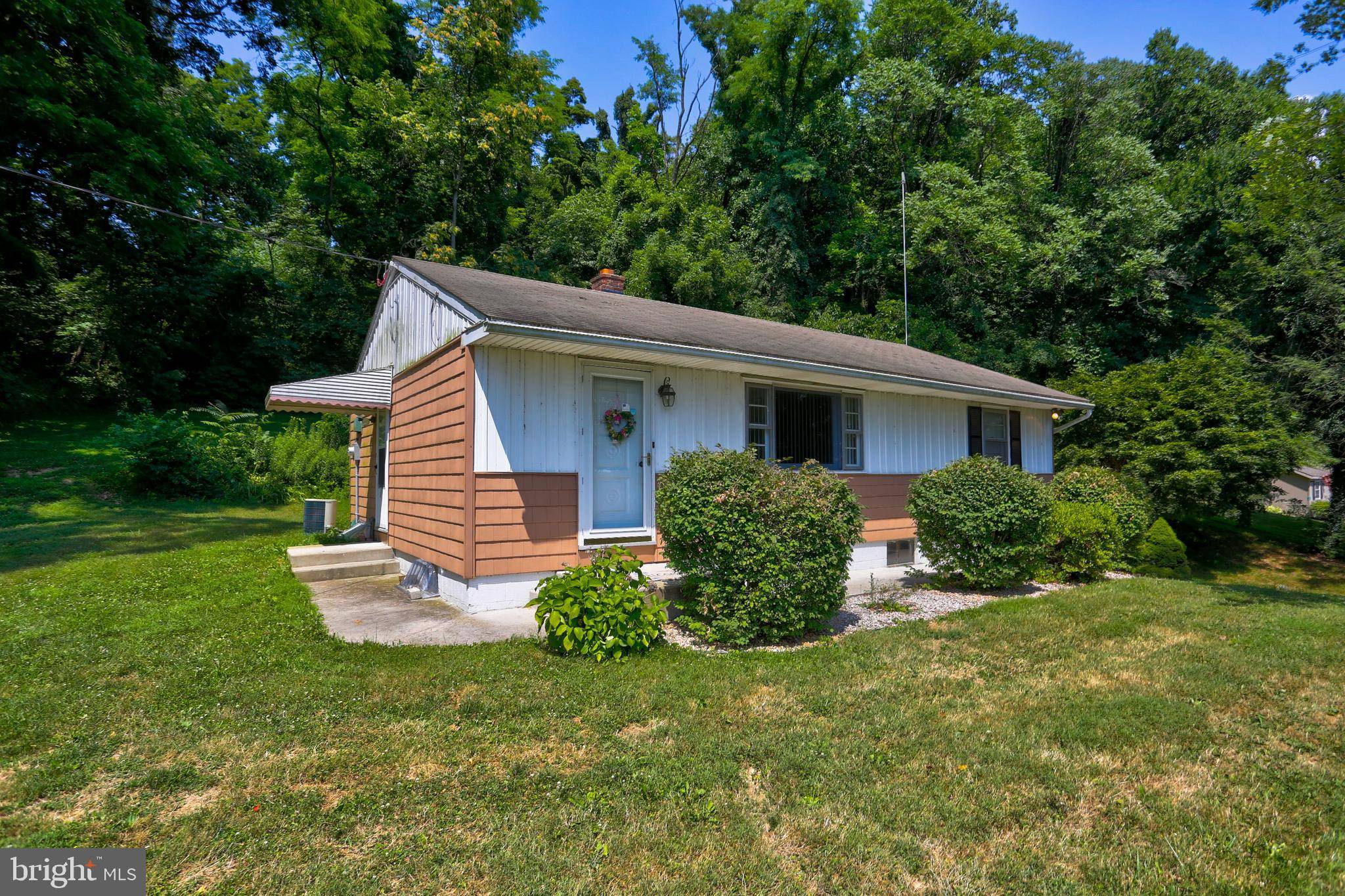 Willow Street, PA 17584,25 HERRVILLE RD