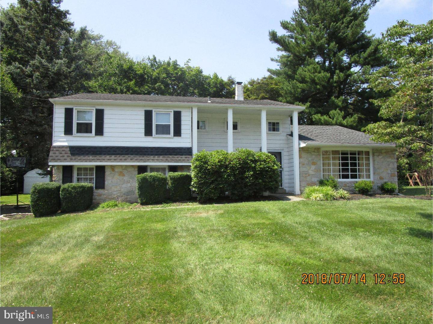 Horsham, PA 19044,708 CANTERBURY LN