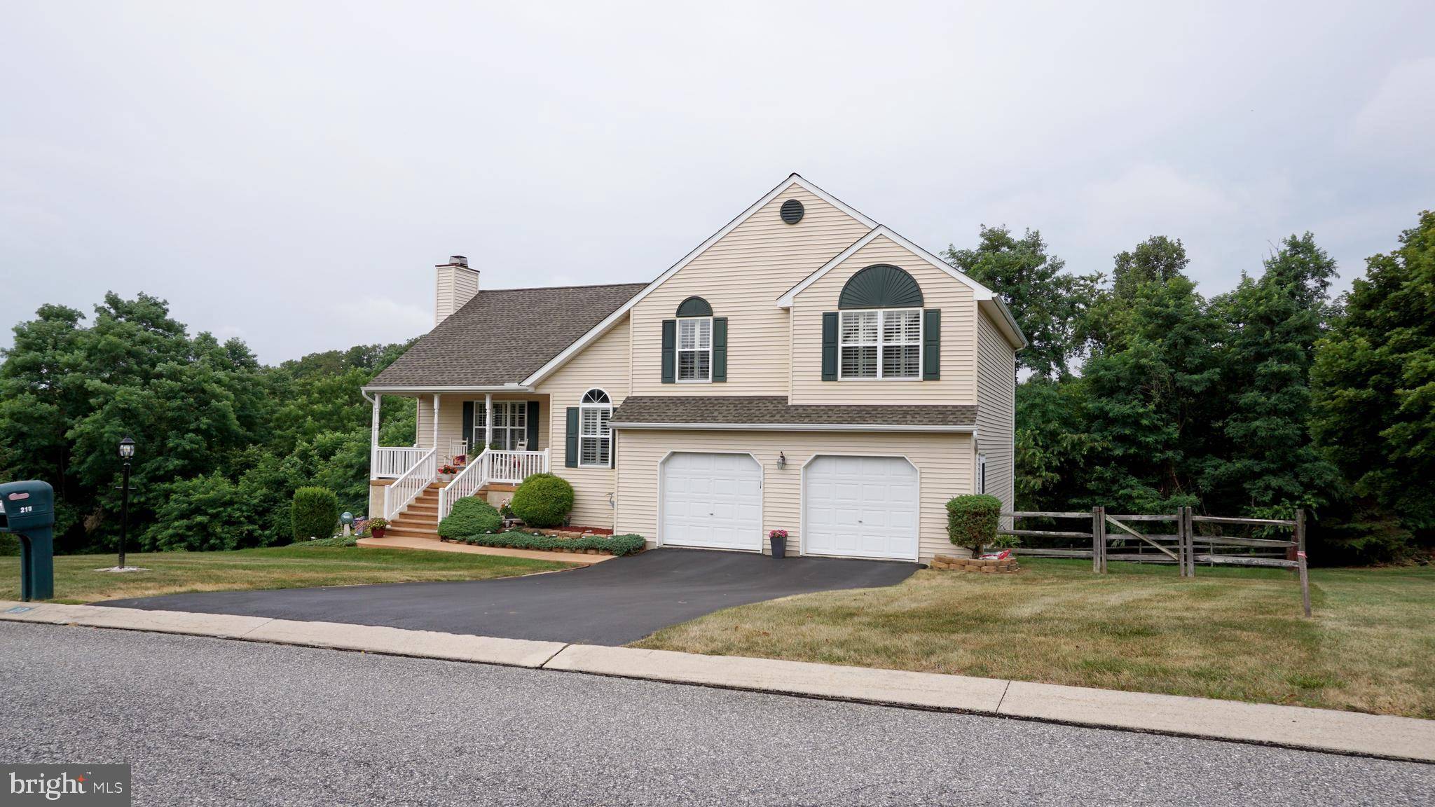 Stewartstown, PA 17363,217 COOL SPRING LN