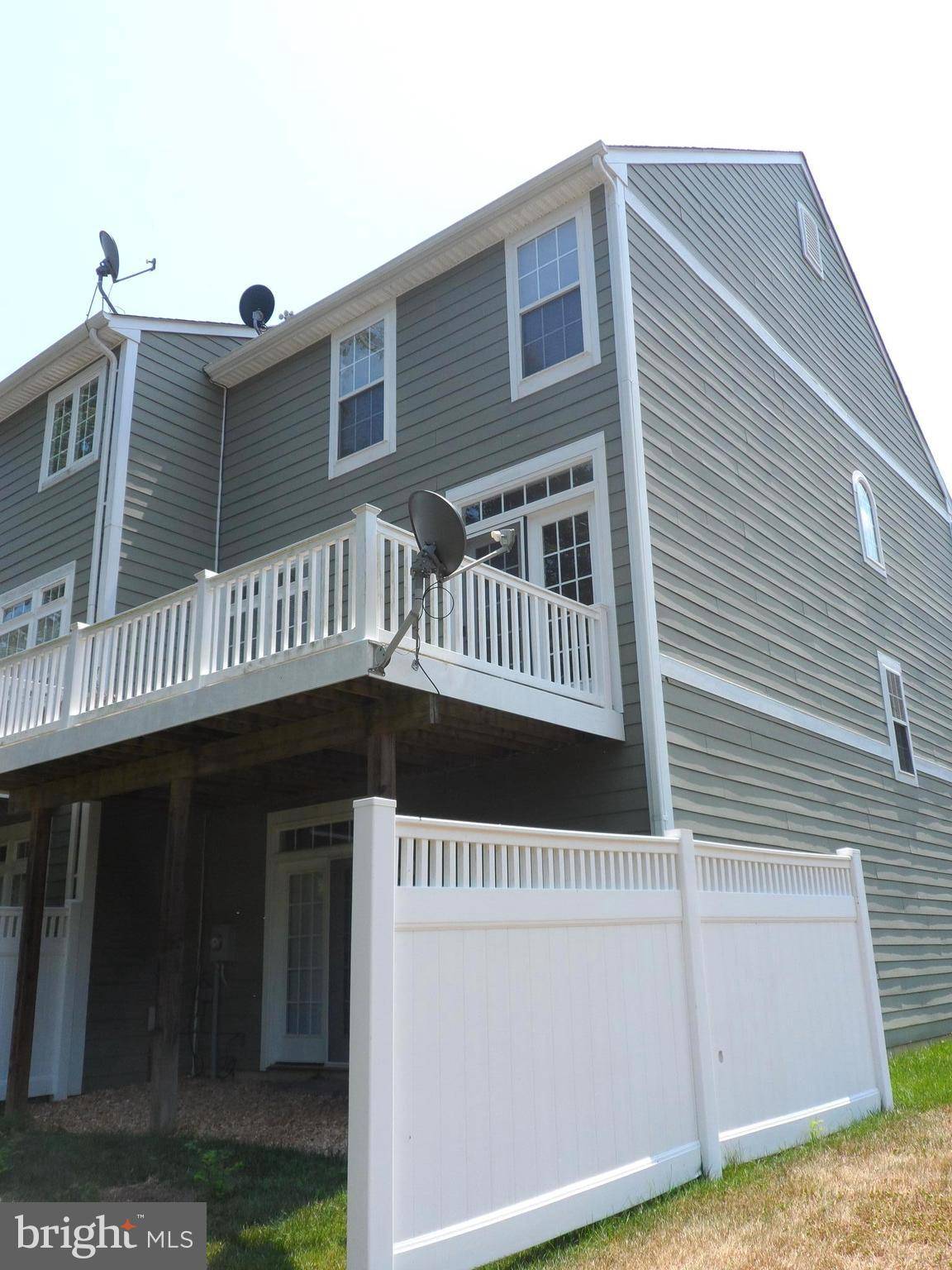 Colonial Beach, VA 22443,413 MONROE POINT DR