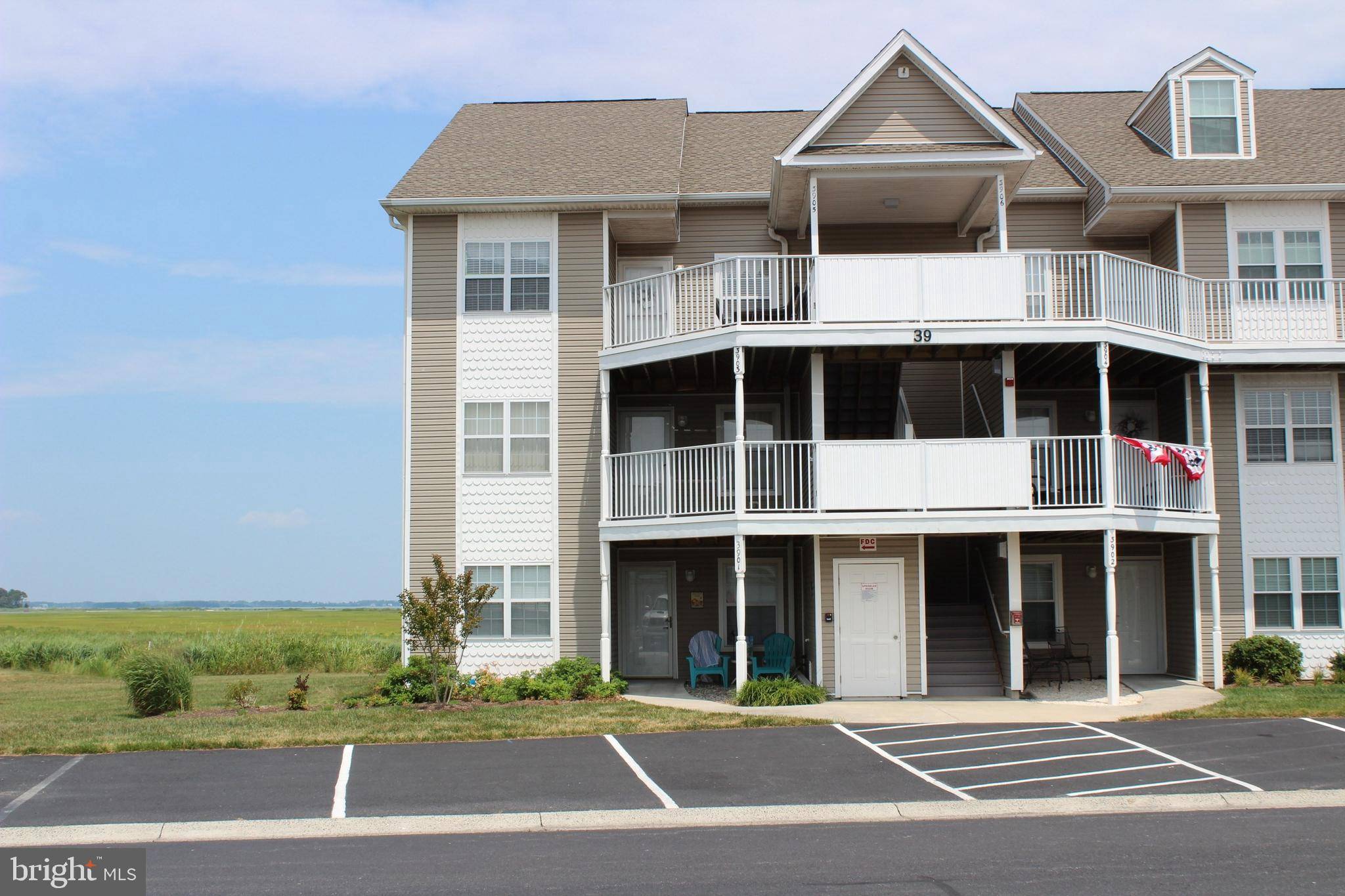 Ocean View, DE 19970,37171 HARBOR DR #3905