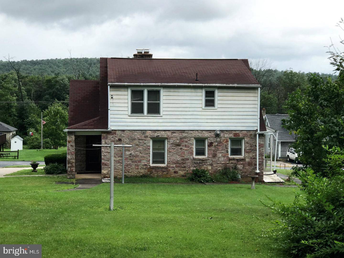 Lehighton, PA 18235,2046 E LIZARD CREEK RD