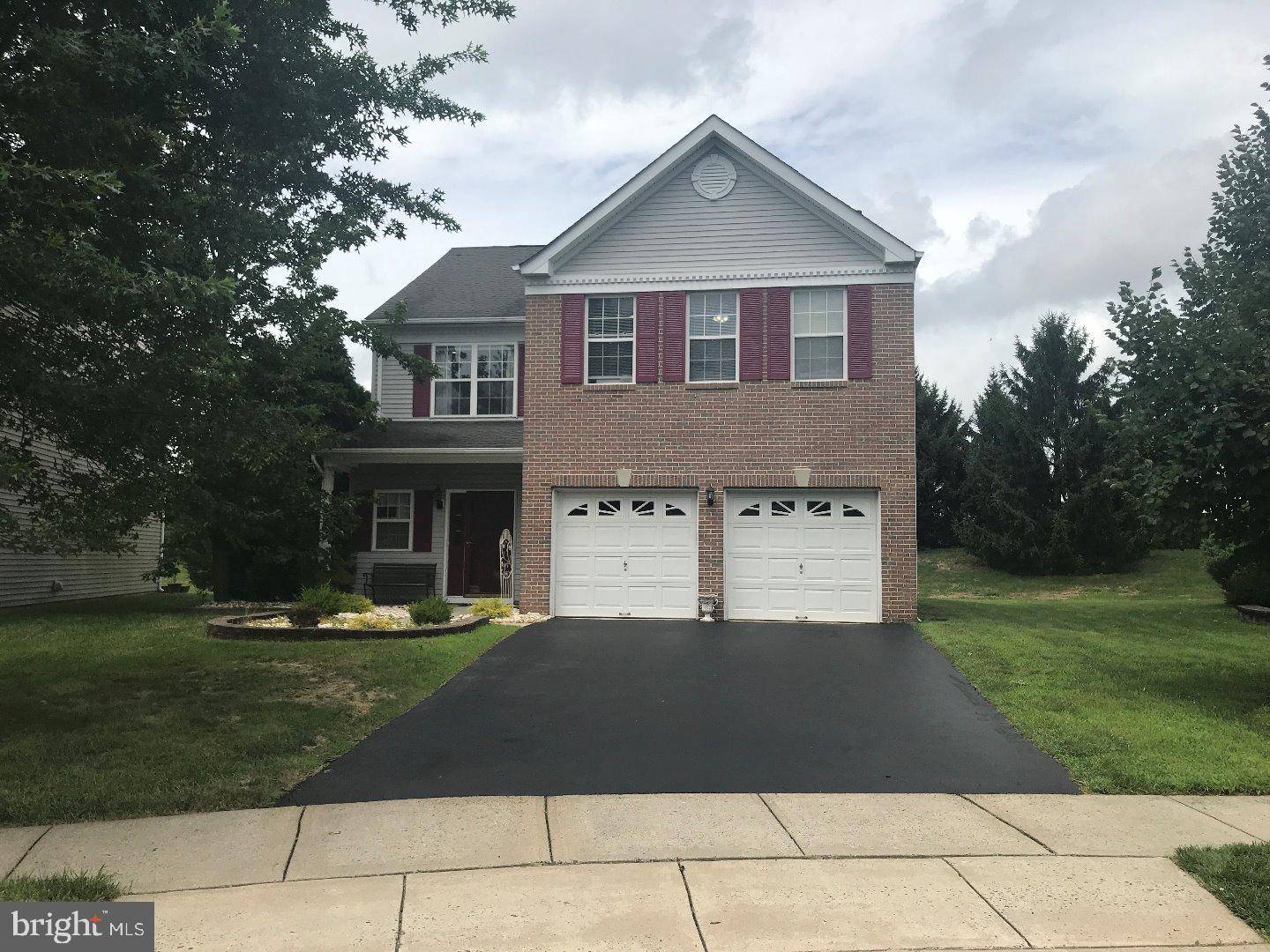 East Windsor Twp, NJ 08520,5 PEBBLE PL