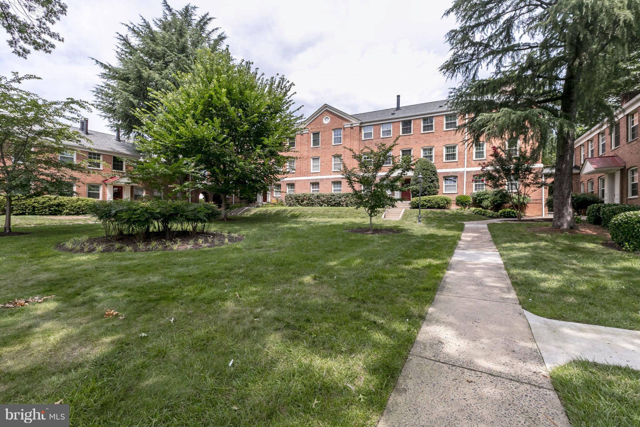 Arlington, VA 22201,2601 ARLINGTON BLVD #36