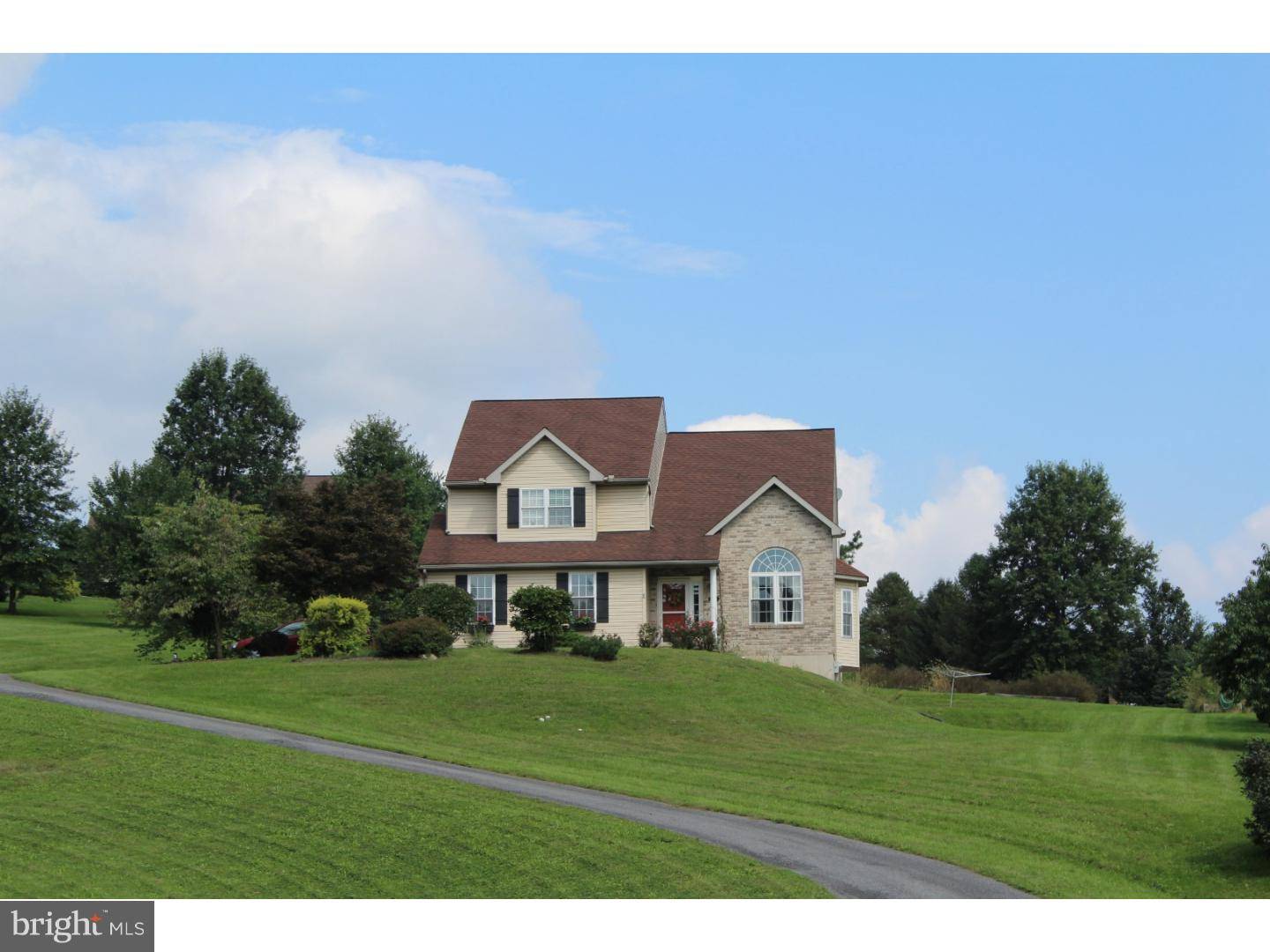 Leesport, PA 19533,681 WHITE OAK LN