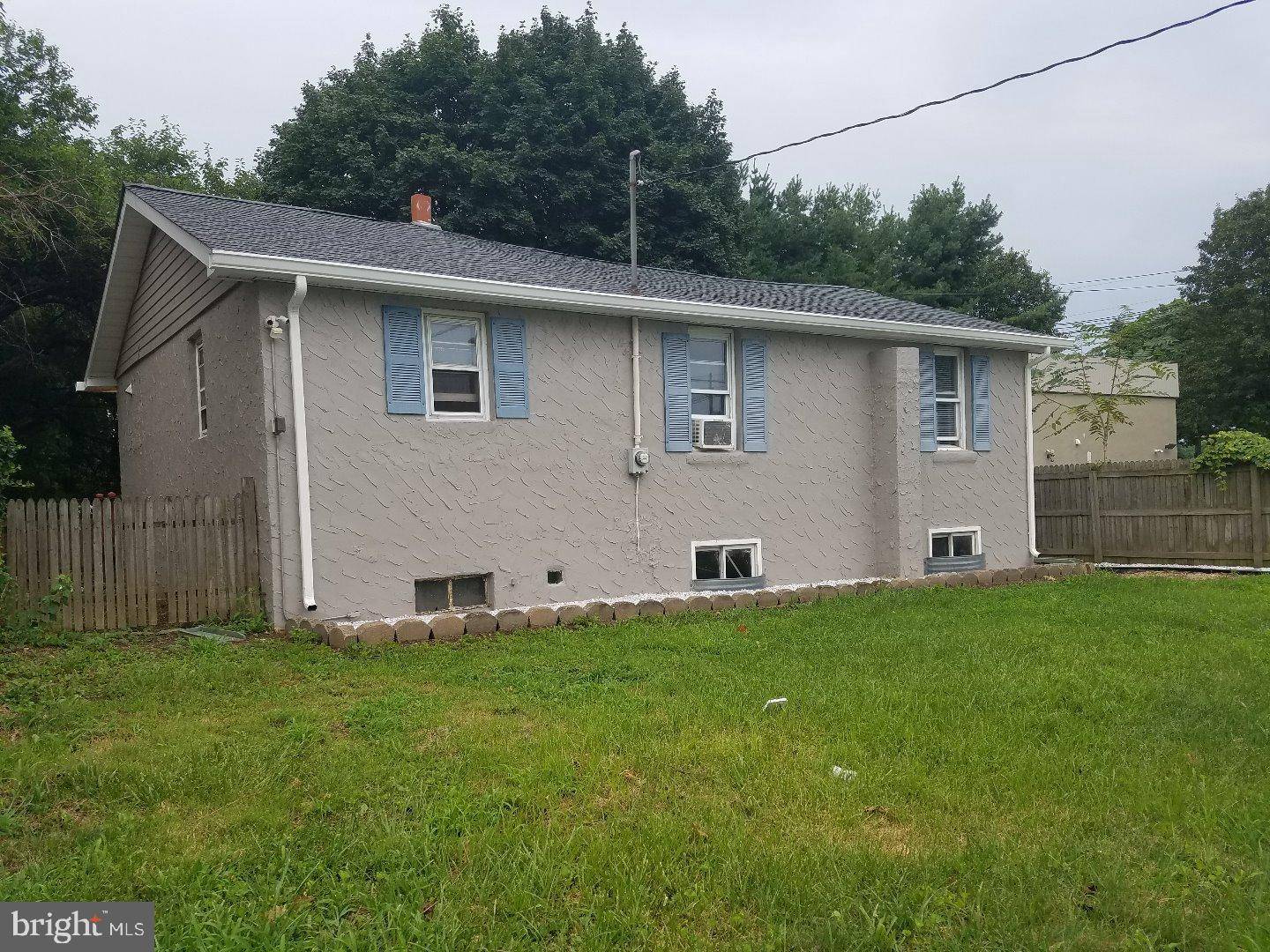 Hamilton Township, NJ 08610,16 EDWIN AVE