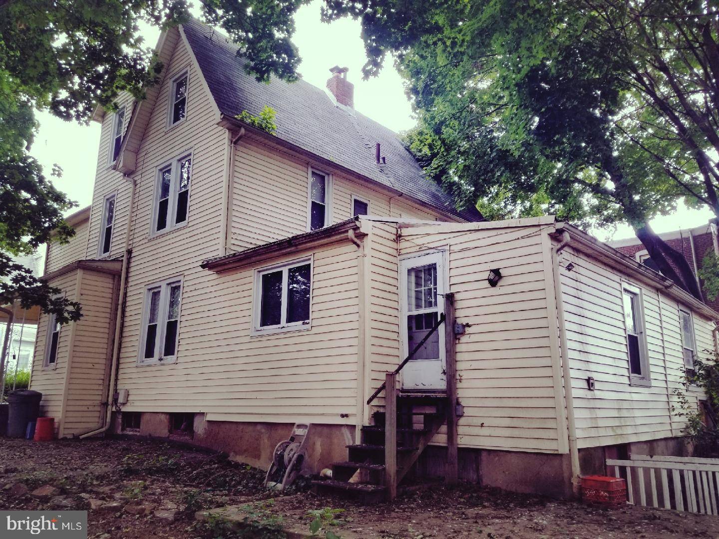 Clifton Heights, PA 19018,33 MAPLE TER