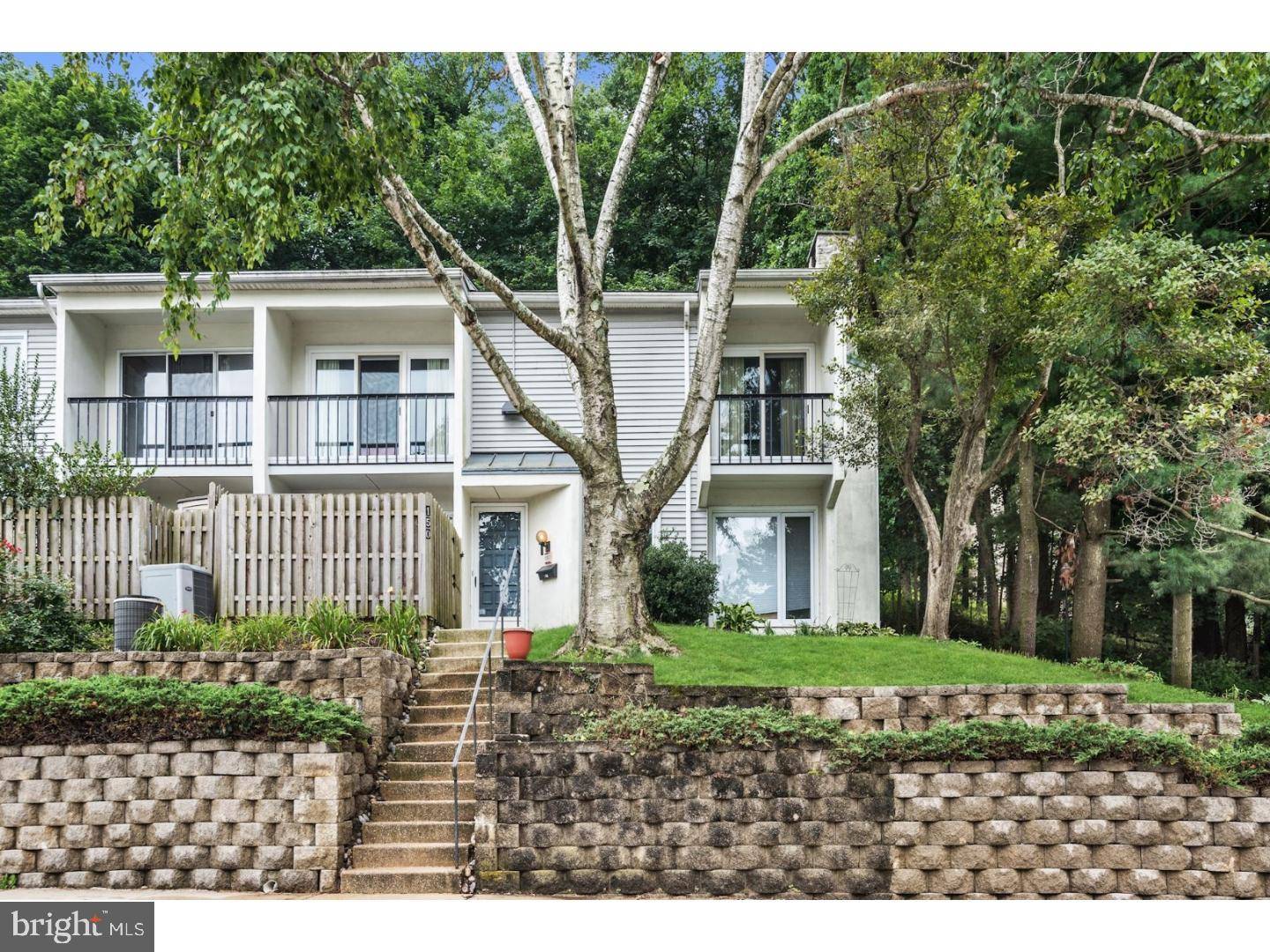 Newtown Square, PA 19073,150 W KENILWORTH CIR