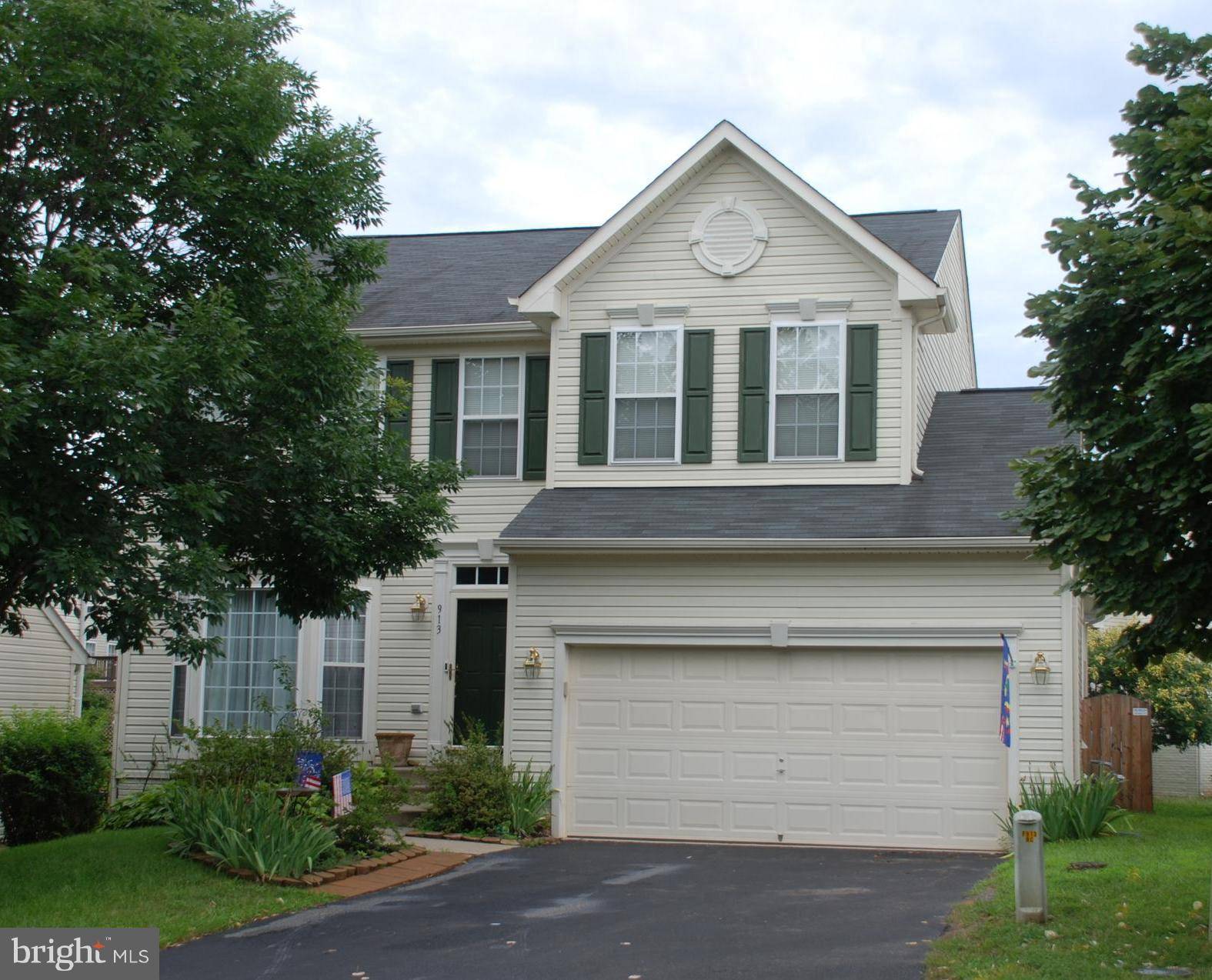 Culpeper, VA 22701,913 RIVERDALE CIR