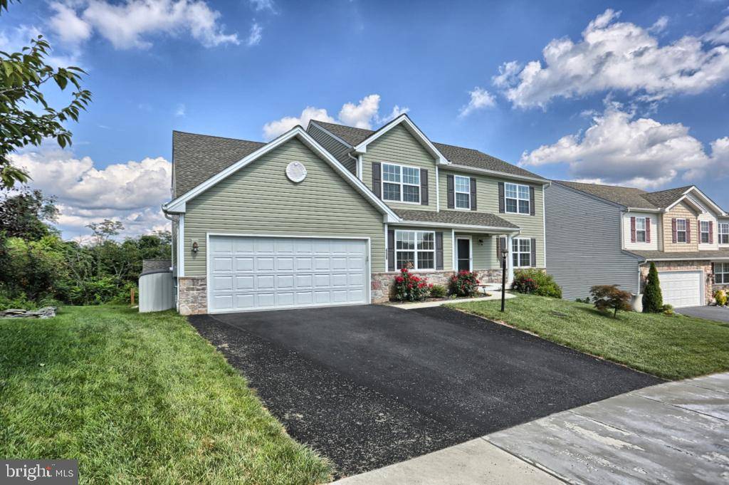 New Cumberland, PA 17070,438 CHESTNUT WAY