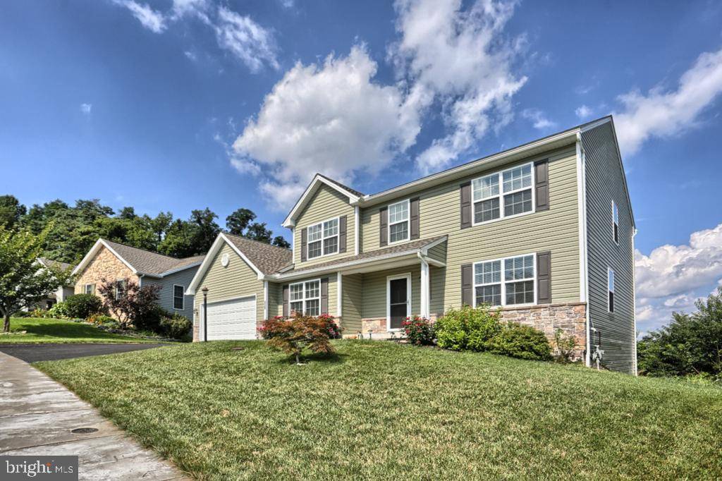 New Cumberland, PA 17070,438 CHESTNUT WAY