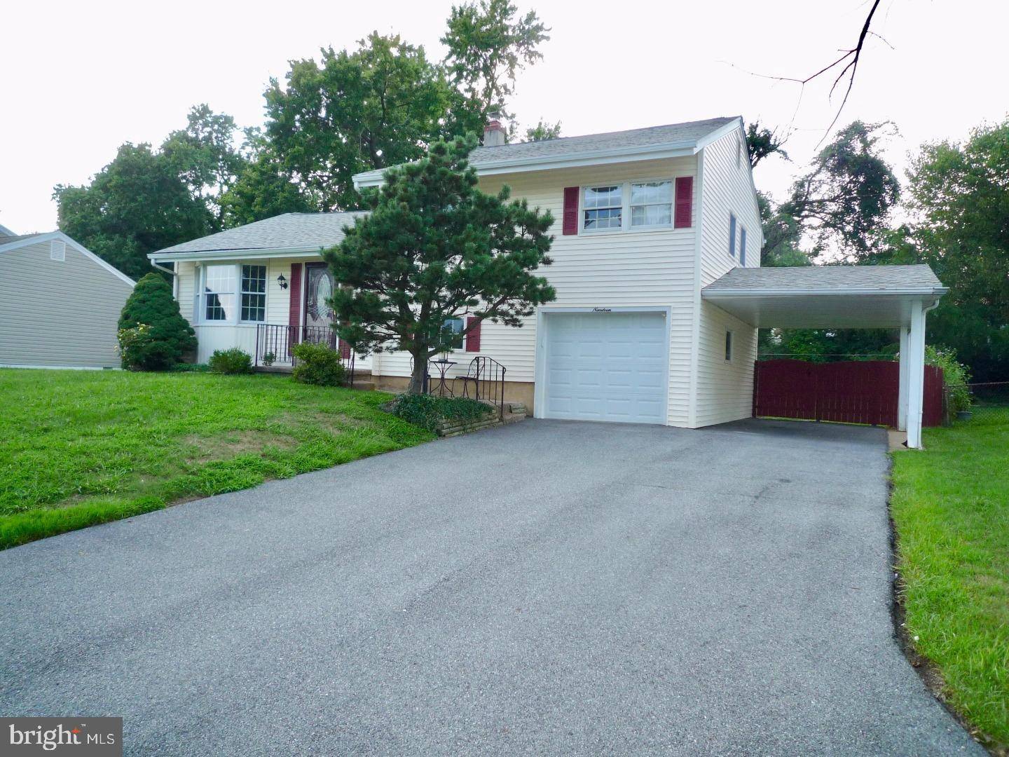 Claymont, DE 19703,19 E DICKENS RD