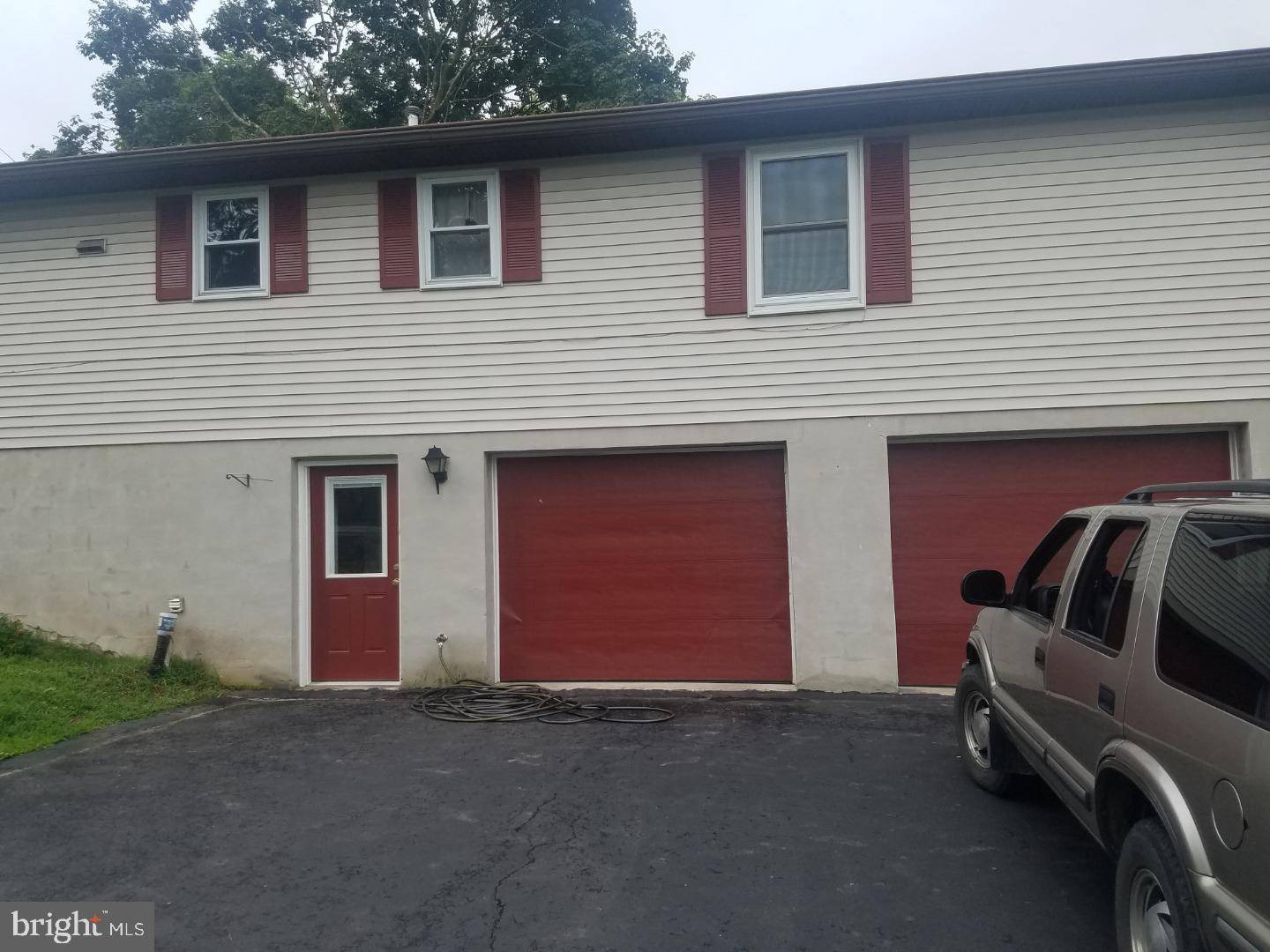 Cressona, PA 17929,7 ZERBE ST