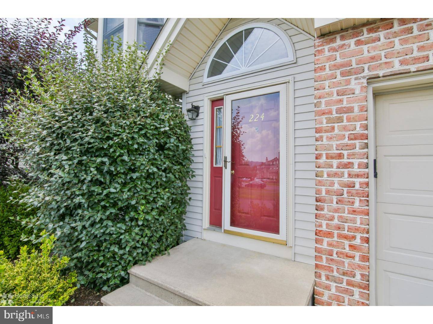 Macungie, PA 18062,224 RIDINGS CIR