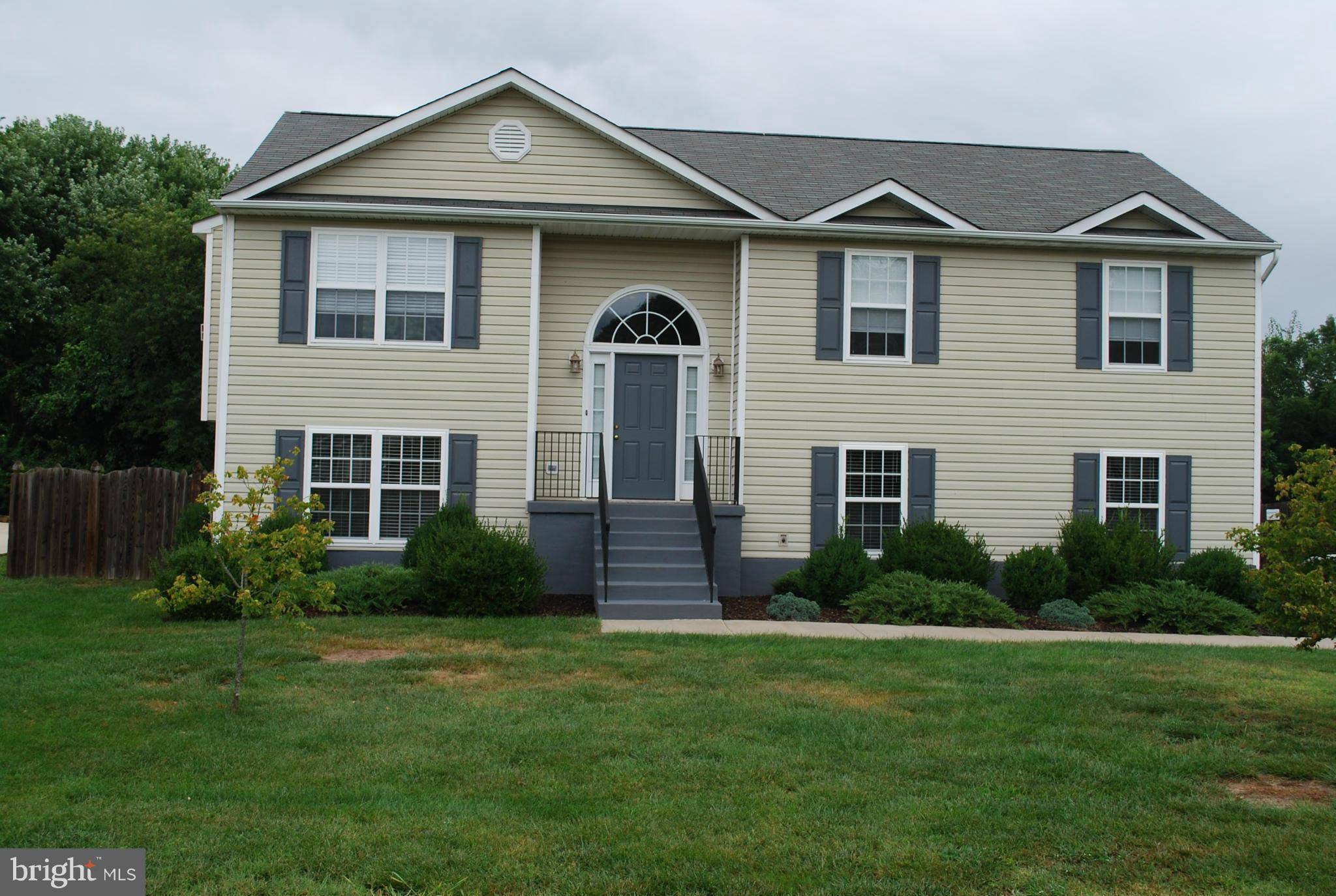 Colonial Beach, VA 22443,309 SANTA MARIA AVE