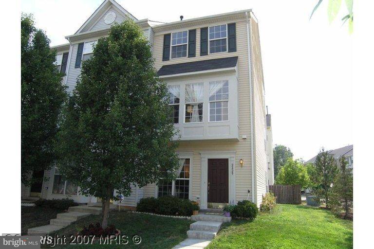 Herndon, VA 20171,2429 DEW MEADOW CT