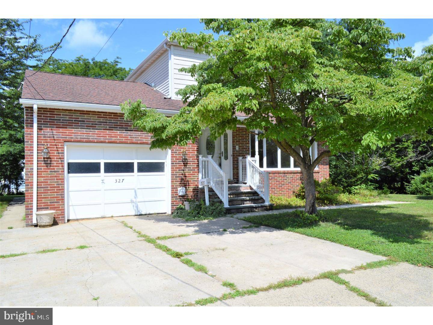 Hamilton, NJ 08610,327 IRVINGTON PL