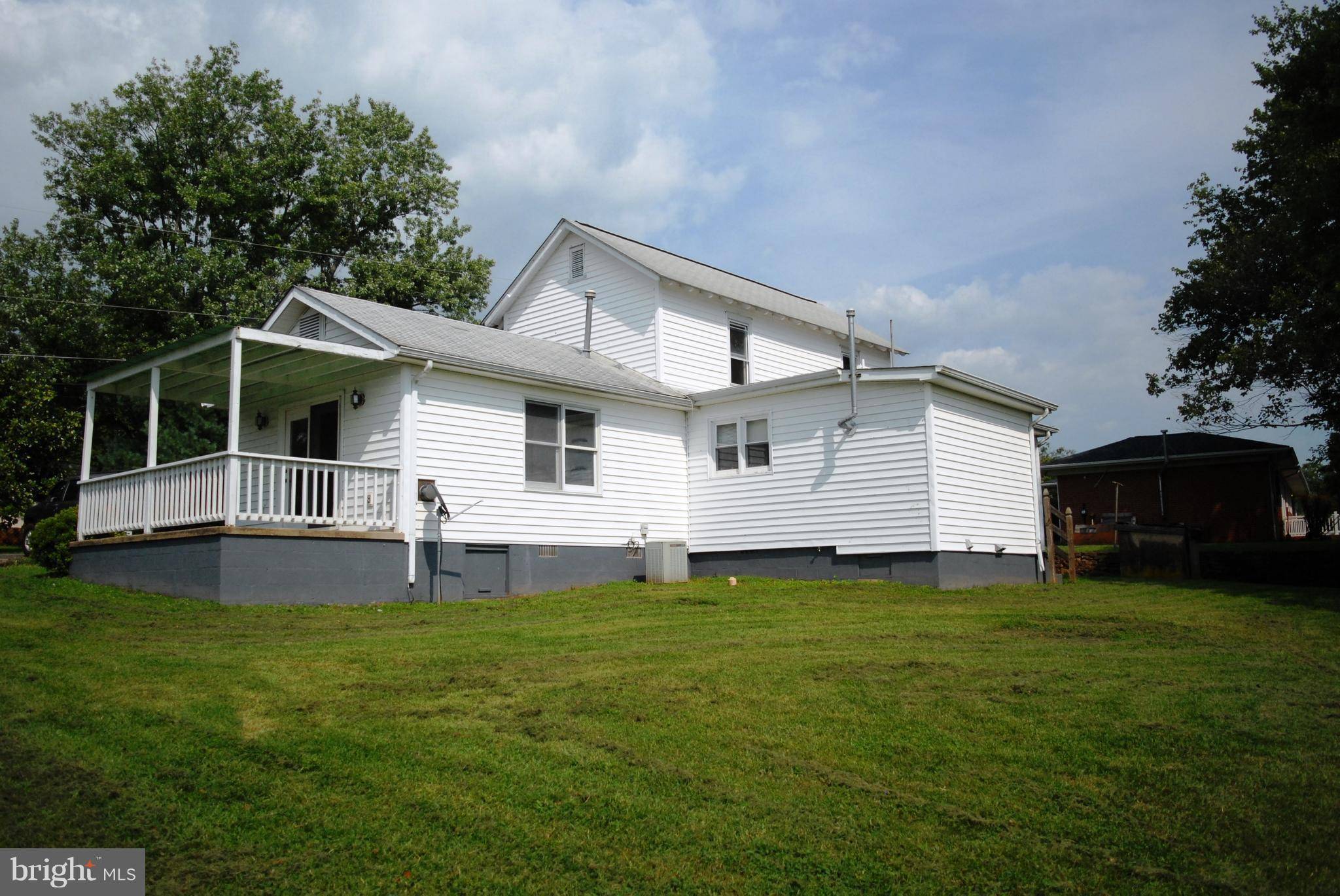 Culpeper, VA 22701,330 W FAIRVIEW