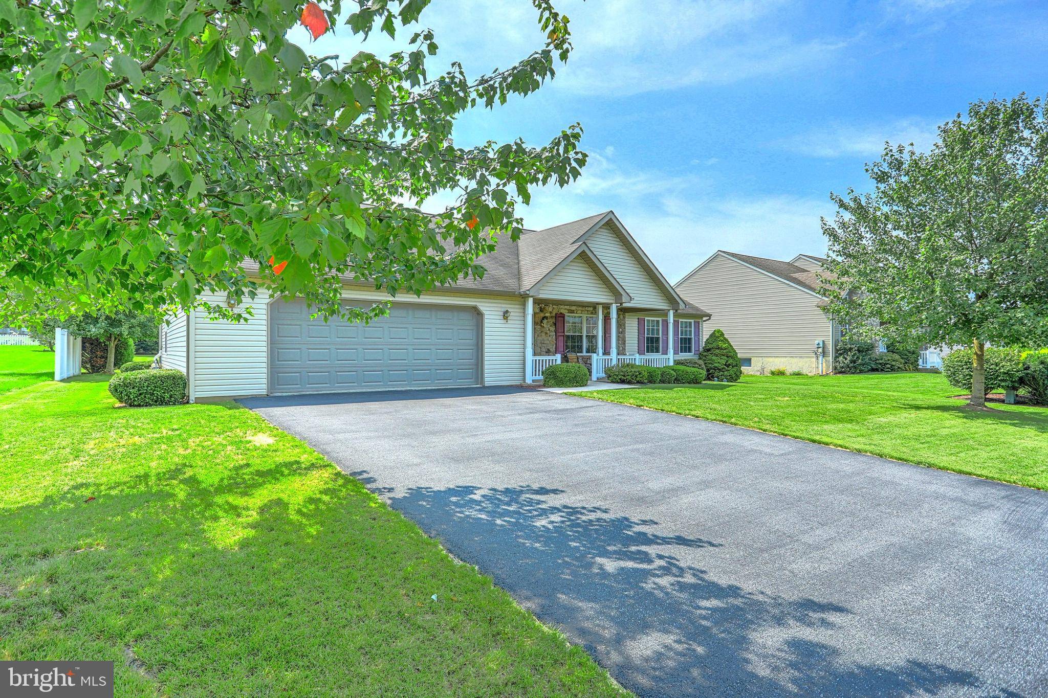 Mount Joy, PA 17552,1124 WILLOW CREEK DR