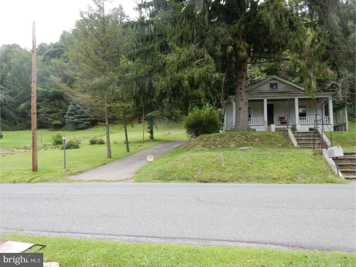 Tamaqua, PA 18252,235 OWL CREEK RD