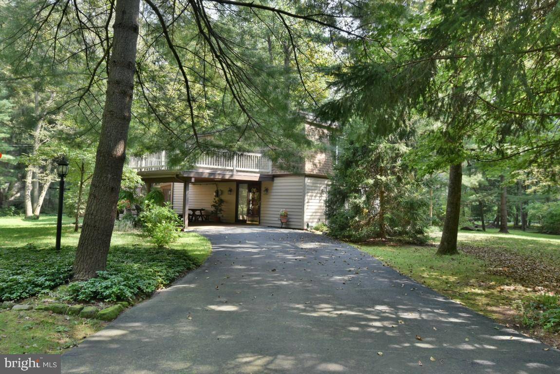 Mt Gretna, PA 17064,218 VILLAGE LN