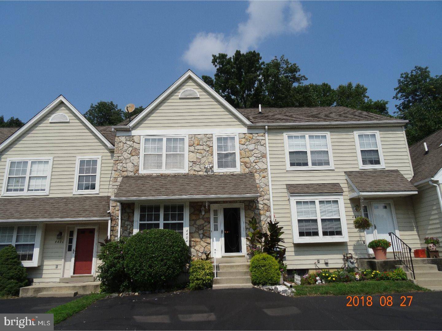 Aston, PA 19014,4404 SOMERSET LN