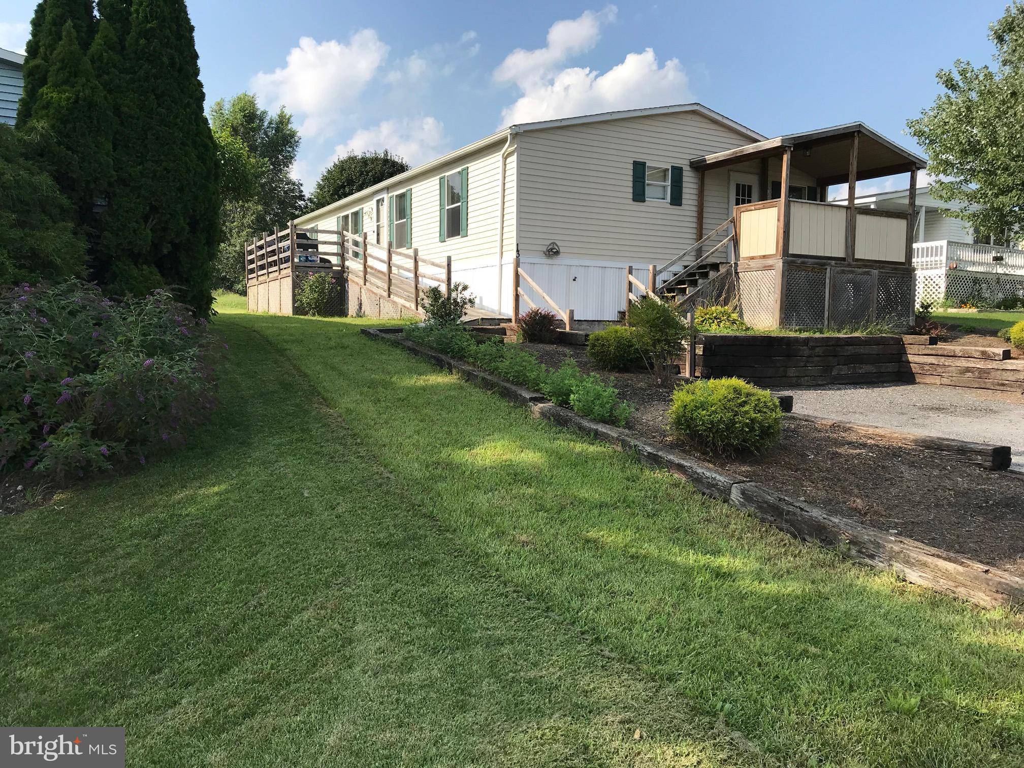 Grantville, PA 17028,13 DALLAS DR