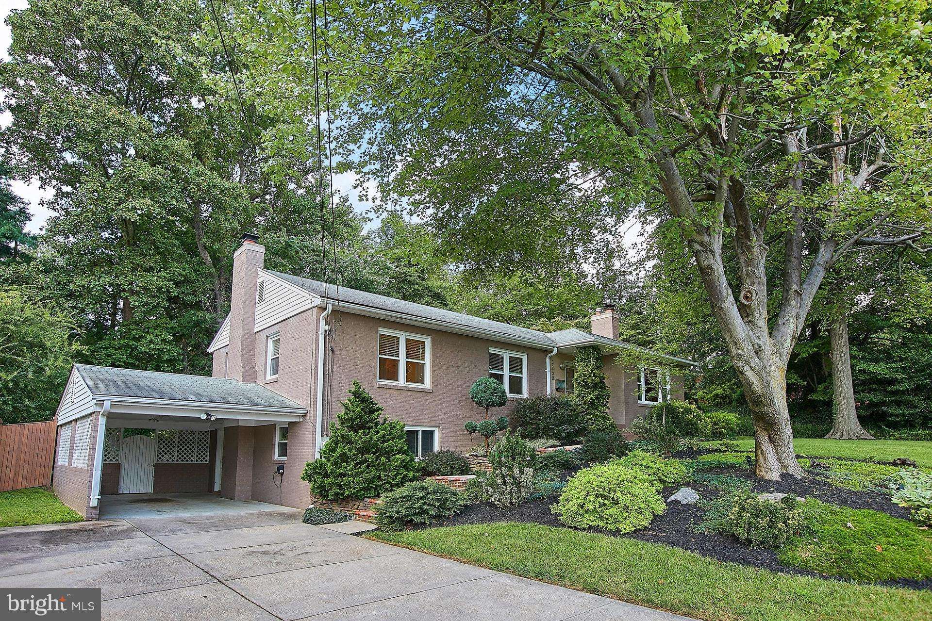 Falls Church, VA 22044,3250 PEACE VALLEY LN